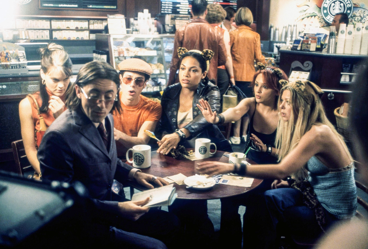 Missi Pyle, Paulo Costanzo, Rosario Dawson, Rachael Leigh Cook, Tara Reid and Alan Cumming in Josie and the Pussycats.