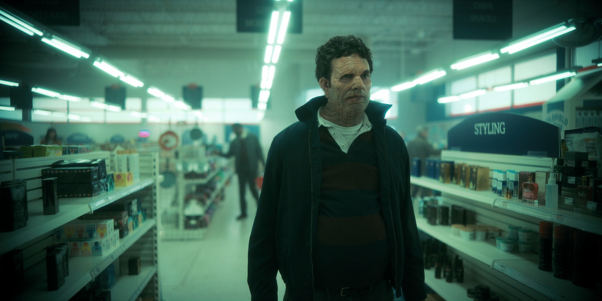 Jake Epstein as Alphonso in ‘The Umbrella Academy’ Season 3.