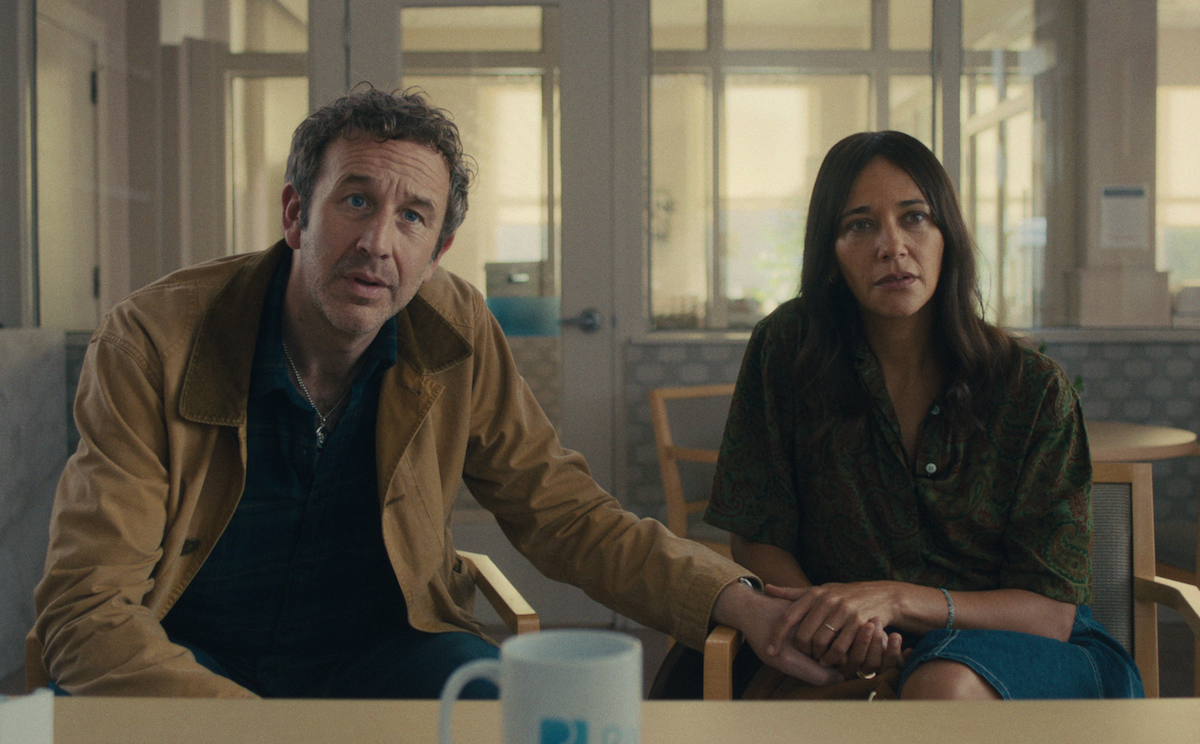 Chris O'Dowd and Rashida Jones in Season 7 of ‘Black Mirror’