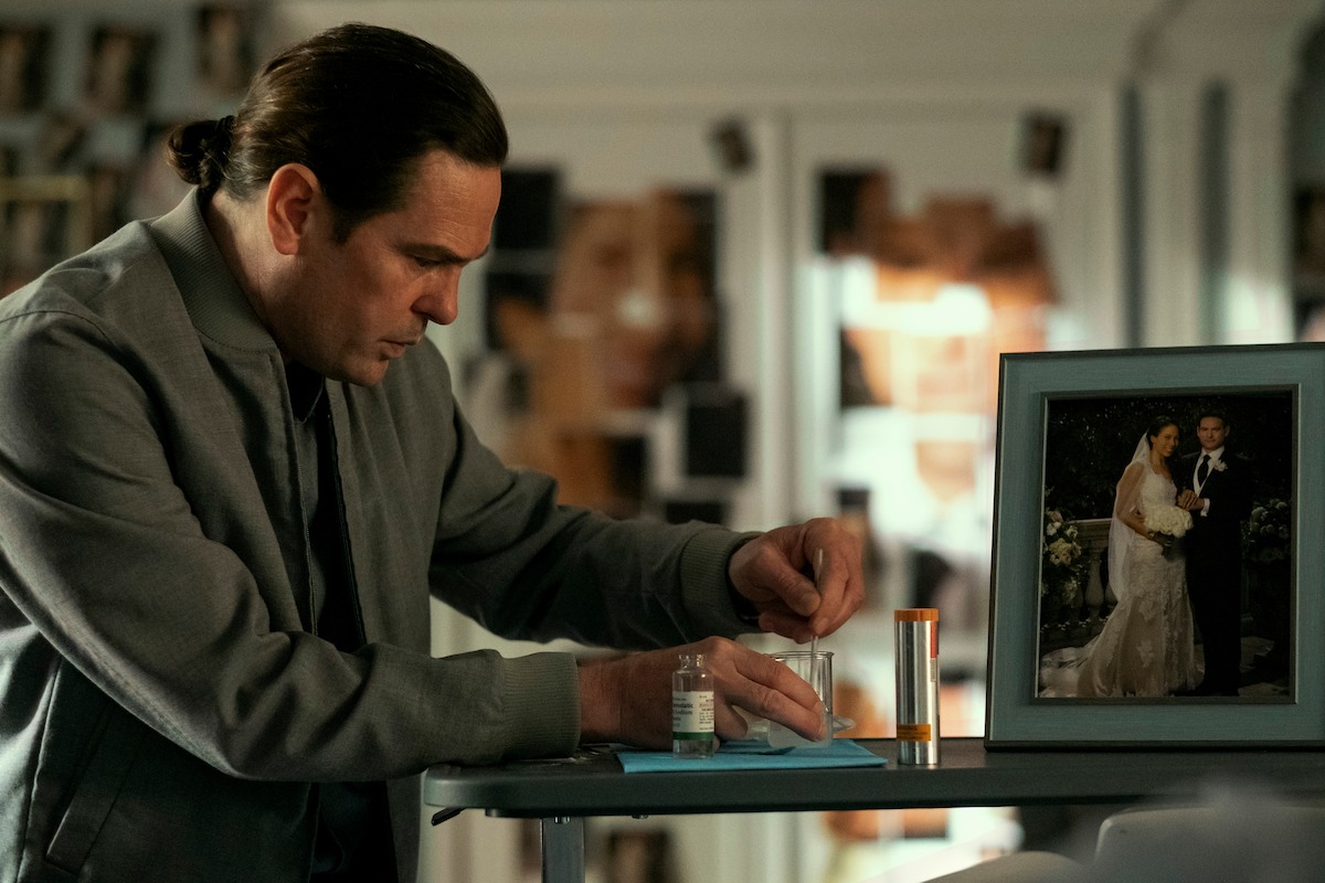 Henry Thomas as Frederick Usher in Episode 7 of ‘The Fall of the House of Usher.’