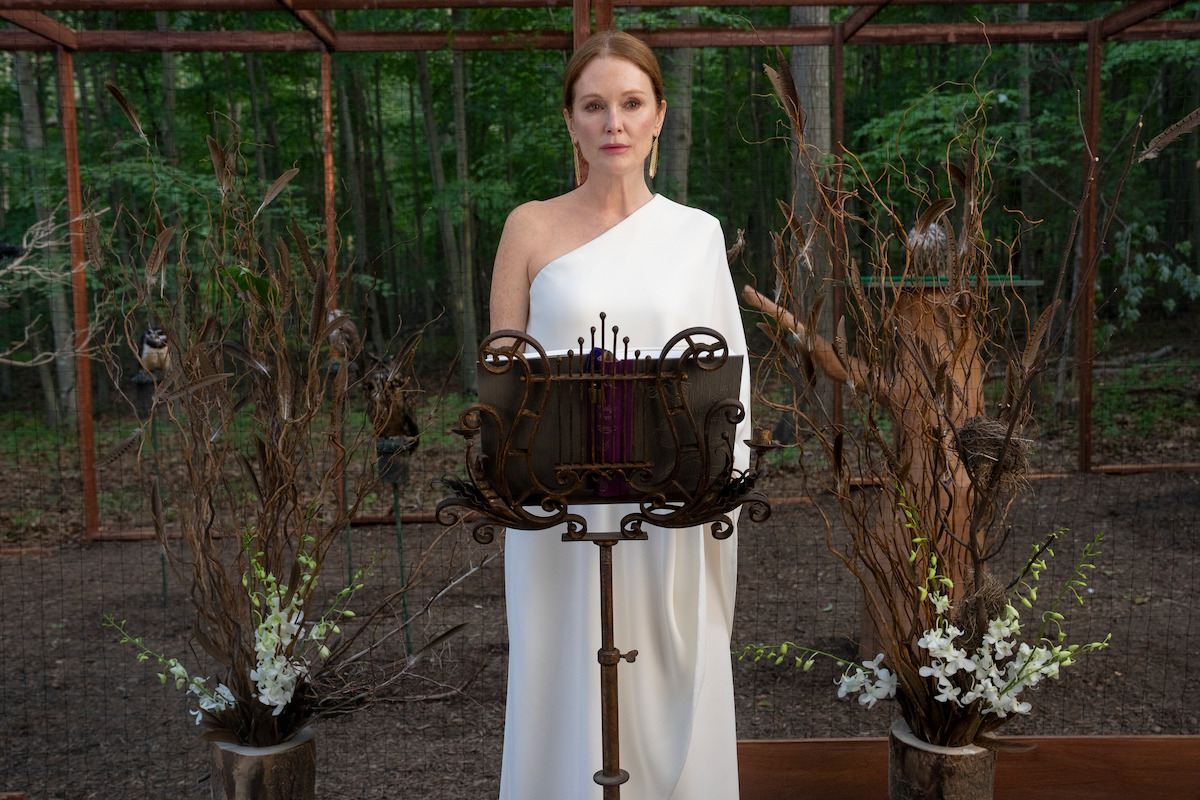 Julianne Moore in Season 1 of 'Sirens'