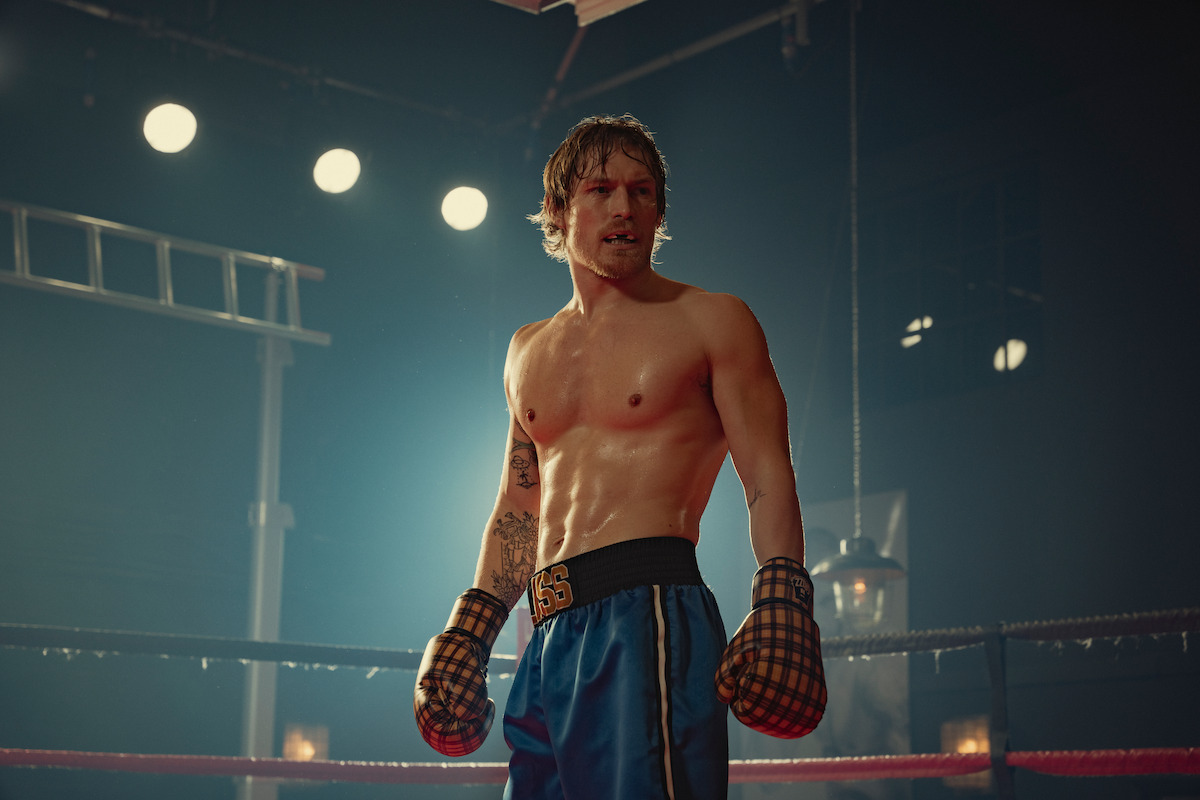 Harry Goodwins as Jack Glass stands in a boxing ring in season 1 of ‘The Gentlemen’