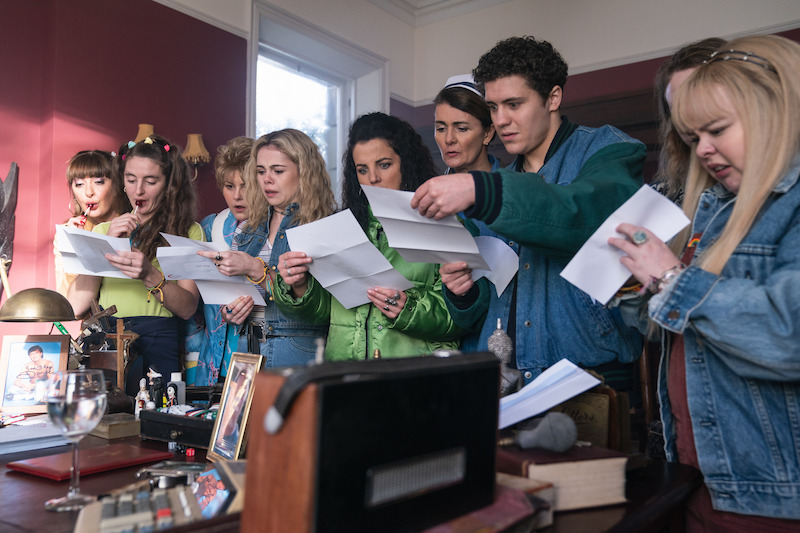 Aunt Sarah (Kathy Kiera Clarke), Orla (Harland), Ma Mary (Tara Lynne O’Neill), Erin (Jackson), Michelle (O’Donnell), James (Llewellyn) and Clare (Coughlan) - ‘Derry Girls’ Season 3 Photos