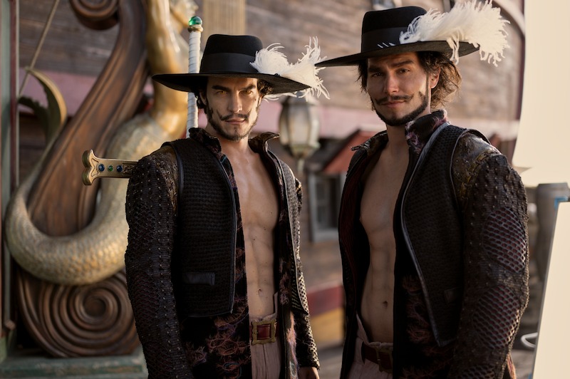Steven Ward as Mihawk and stunt double Shaun Verth on the set of Season 1 of 'One Piece.'