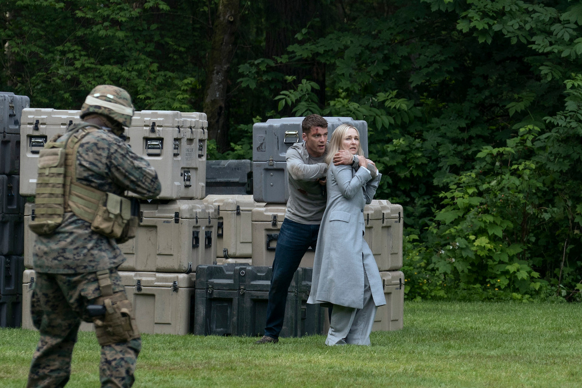 Gabriel Basso as Peter Sutherland and Kari Matchett as President Michelle Travers in Season 1 of ‘The Night Agent’