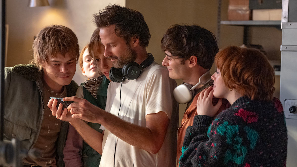 Charlie Heaton, Maya Hawke, Ross Duffer, Natalia Dyer, Noah Schnapp, and Amybeth McNulty behind-the-scenes of ‘Stranger Things 5’