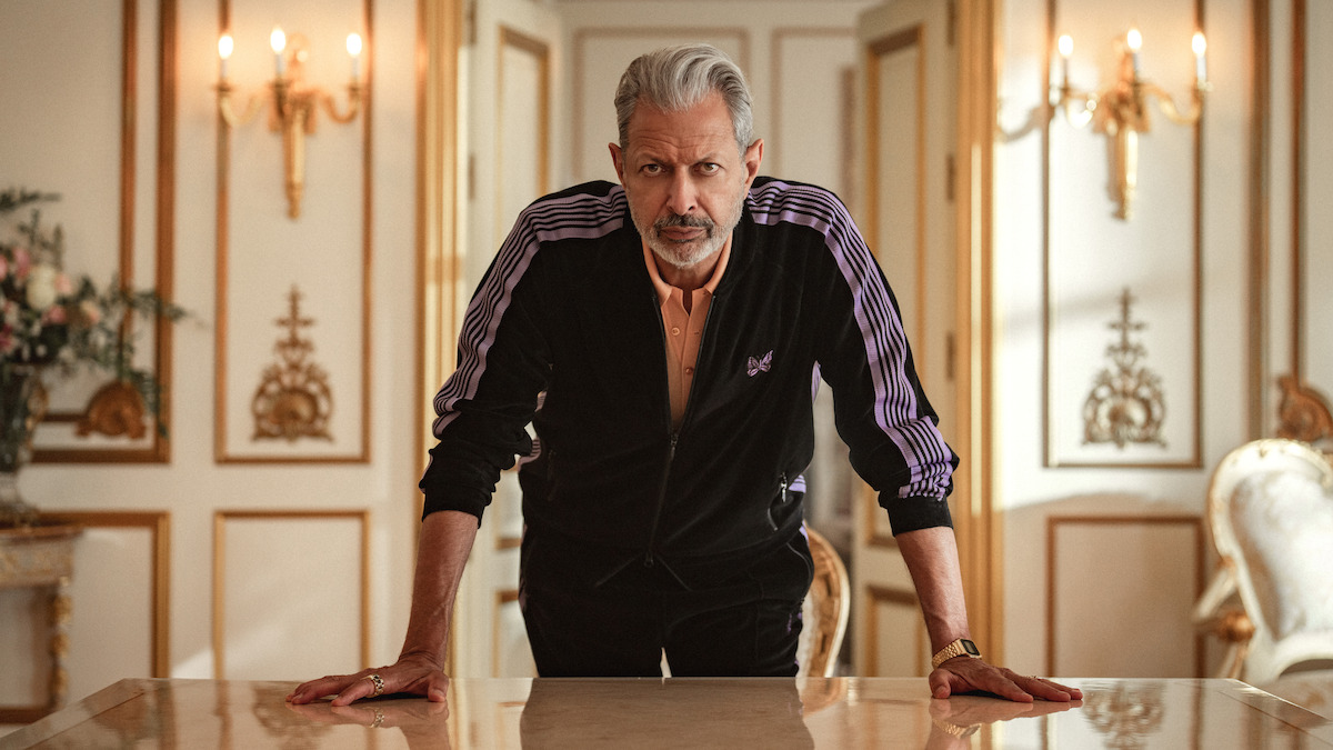 Jeff Goldblum as Zeus wears a tracksuit in season 1 of 'KAOS'