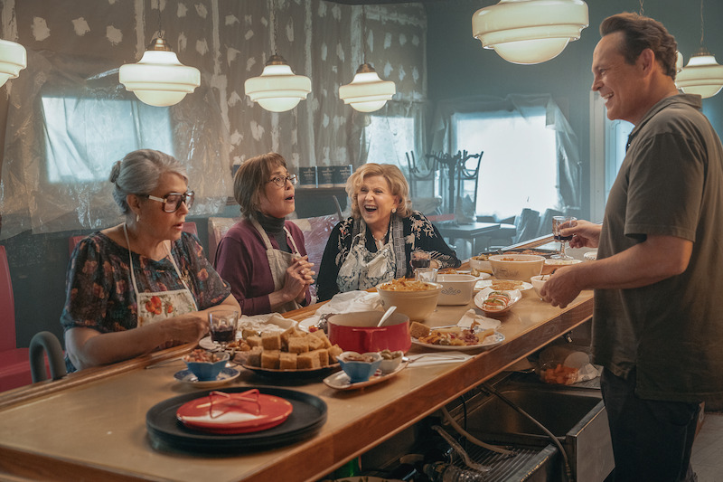 Lorraine Bracco as Roberta, Talia Shire as Teresa, Brenda Vaccaro as Antonella and Vince Vaughn as Joe Scaravella in 'Nonnas'