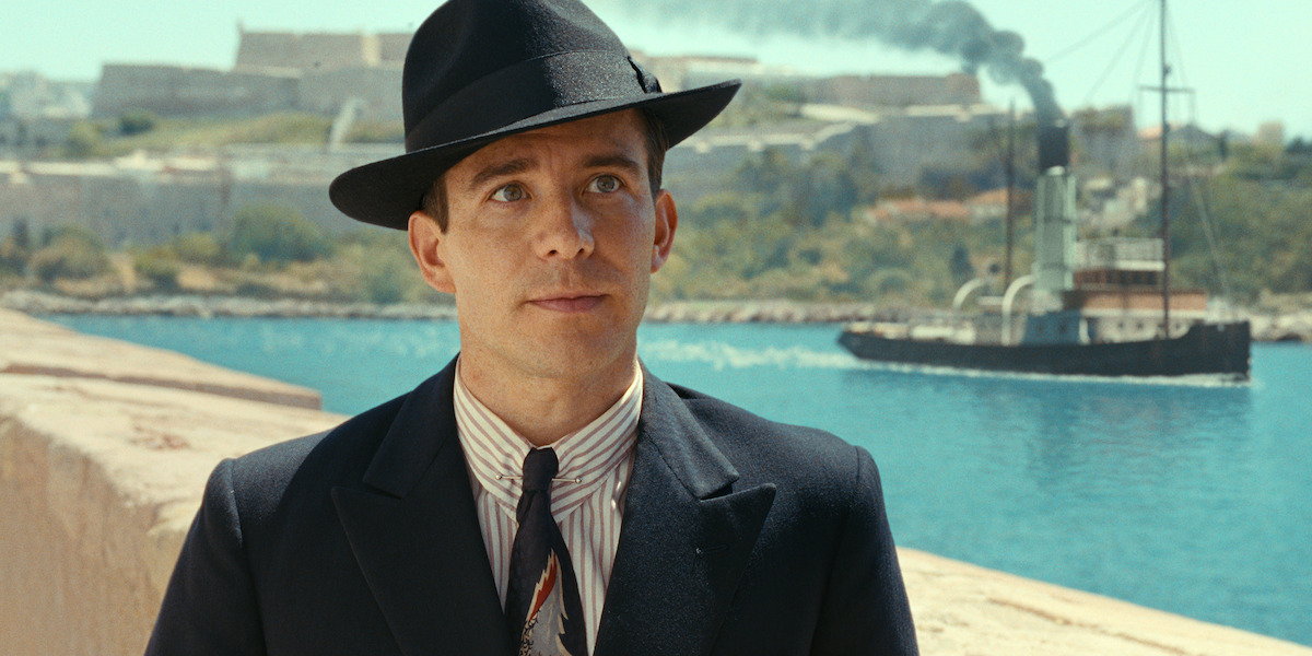 Luke Thompson as Hiram “Harry” Bingham