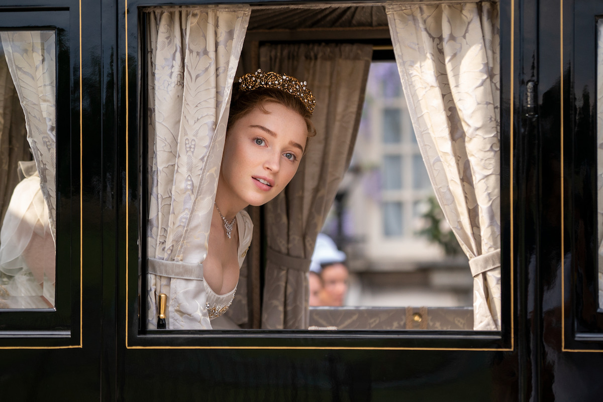 Phoebe Dynevor as Daphne Bridgerton in Episode 101 of ‘Bridgerton.’