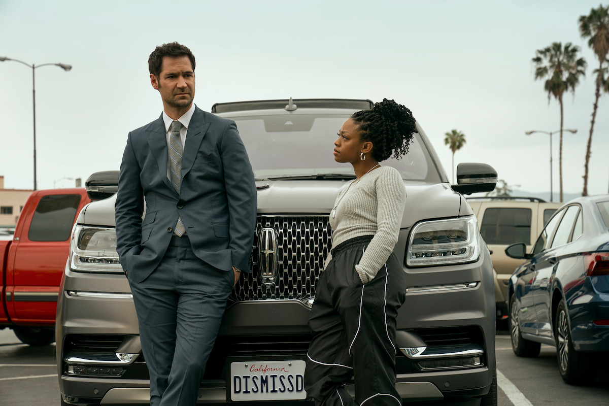 Mickey and Izzy take a break from Los Angeles traffic in 'The Lincoln Lawyer'