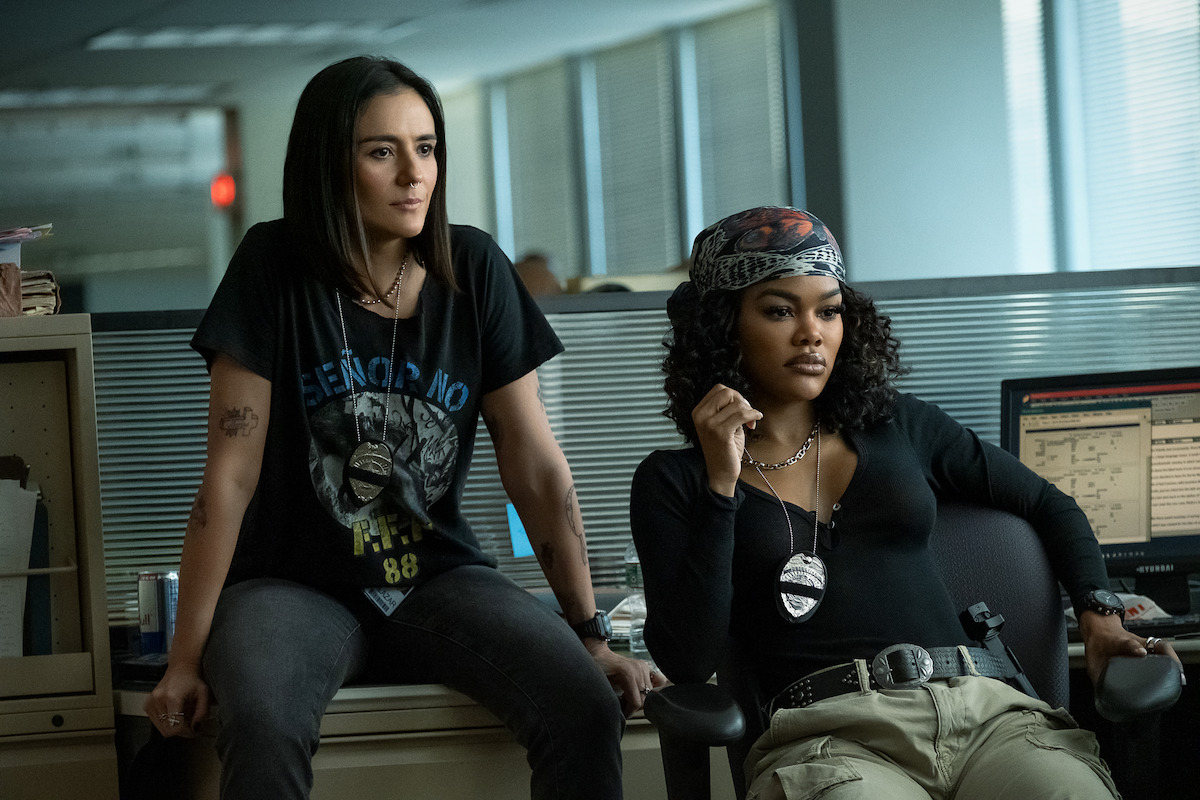 Catalina Sandino Moreno as Detective Lolo Salazar and Teyana Taylor as Detective Numa Baptiste in ‘The Rip.’