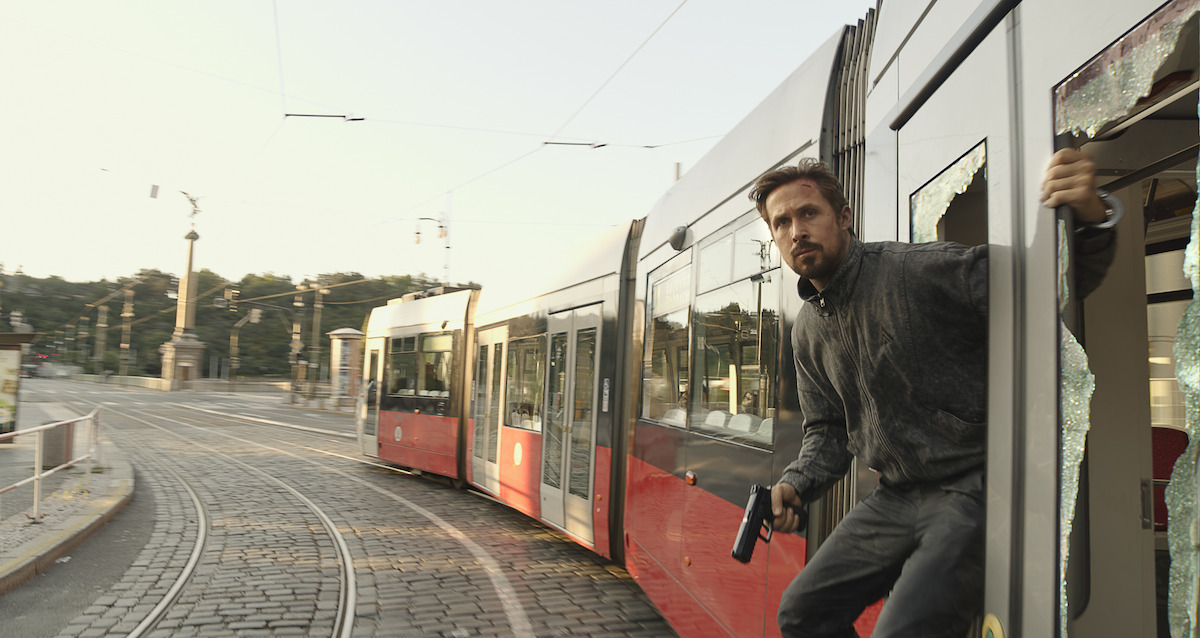 The Gray Man (Ryan Gosling) prepares to make a leap of faith.