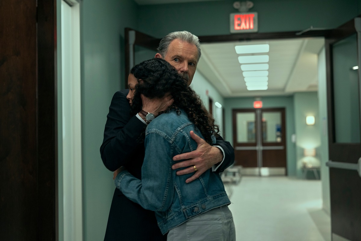 Kyliegh Curran as Lenore Usher, Bruce Greenwood as Roderick Usher in Episode 103 of ‘The Fall of the House of Usher’