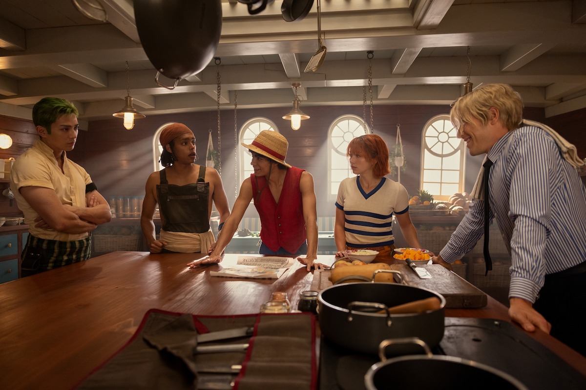 Mackenyu as Roronoa Zoro, Jacob Romero Gibson as Usopp, Iñaki Godoy as Monkey D. Luffy, Emily Rudd as Nami, Taz Skylar as Sanji in Season 1 of ‘One Piece’