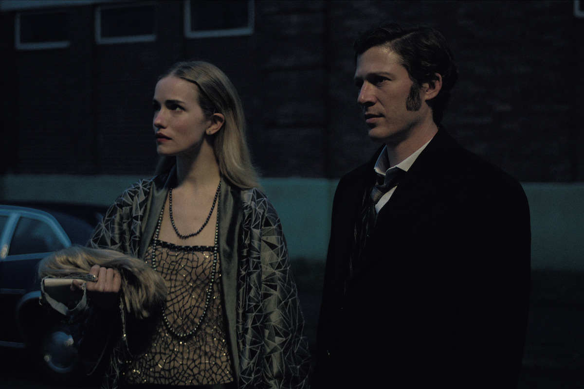 Willa Fitzgerald as young Madeline and Zach Gilford as young Roderick in Episode 8 of ‘The Fall of the House of Usher’