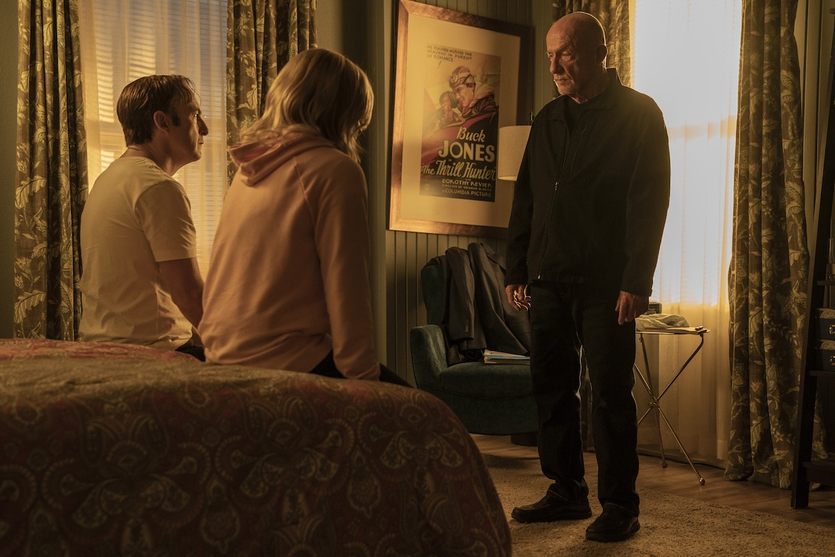 Saul, Kim and Mike in Saul's bedroom. 