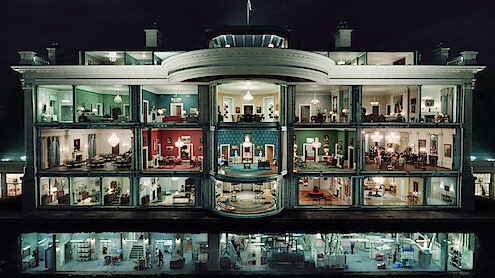 Inside The Residence: The Creator Explains the White House Set