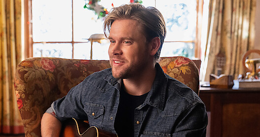 Chord Overstreet Wants to Take You Skiing for the Holidays