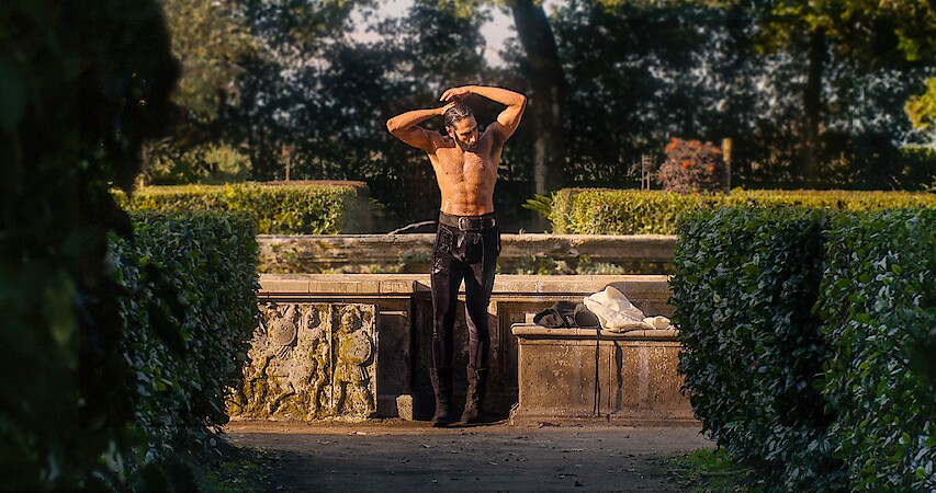 Amar Chadha-Patel in 'The Decameron' Season 1.