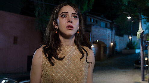  Tessa Ia as Valeria in Nadie Nos Vio Partir S1.