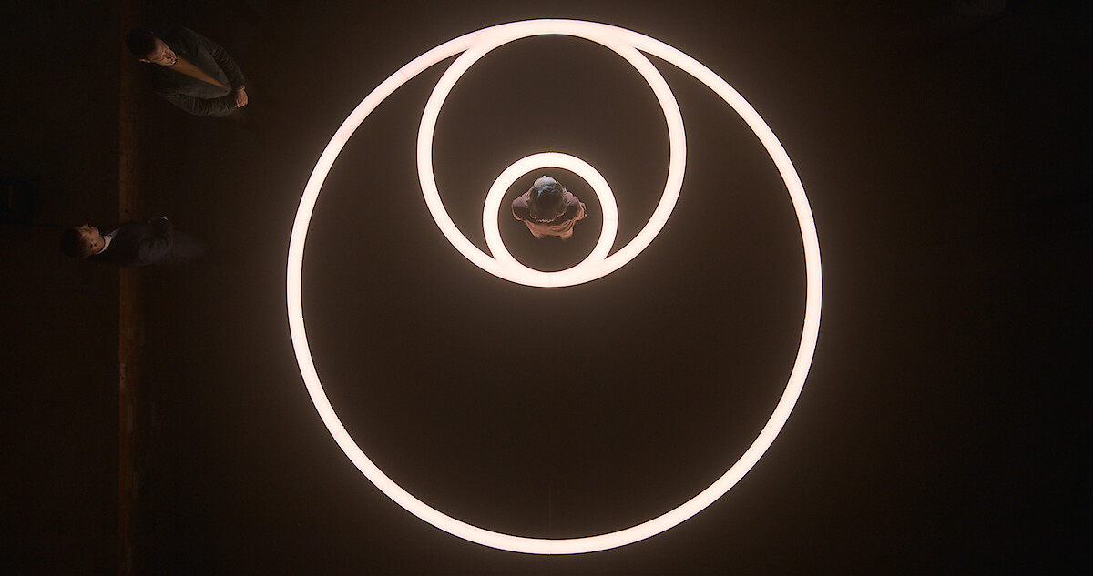 A teaser for '3 Body Problem.' 