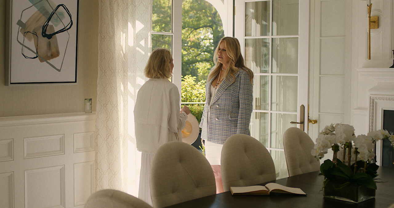 Nora Catches Up with Karen at the Open House | 'The Watcher' S1E1