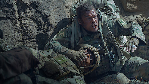 Alan Ritchson in War Marchine