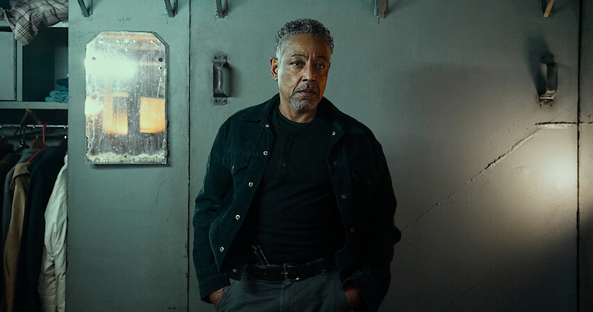 Giancarlo Esposito Is a Smooth Criminal