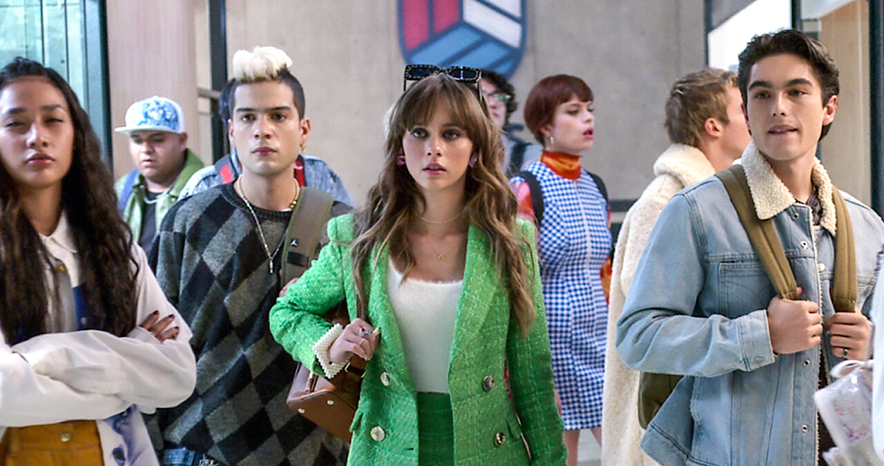 Netflix Rebelde Full Trailer 