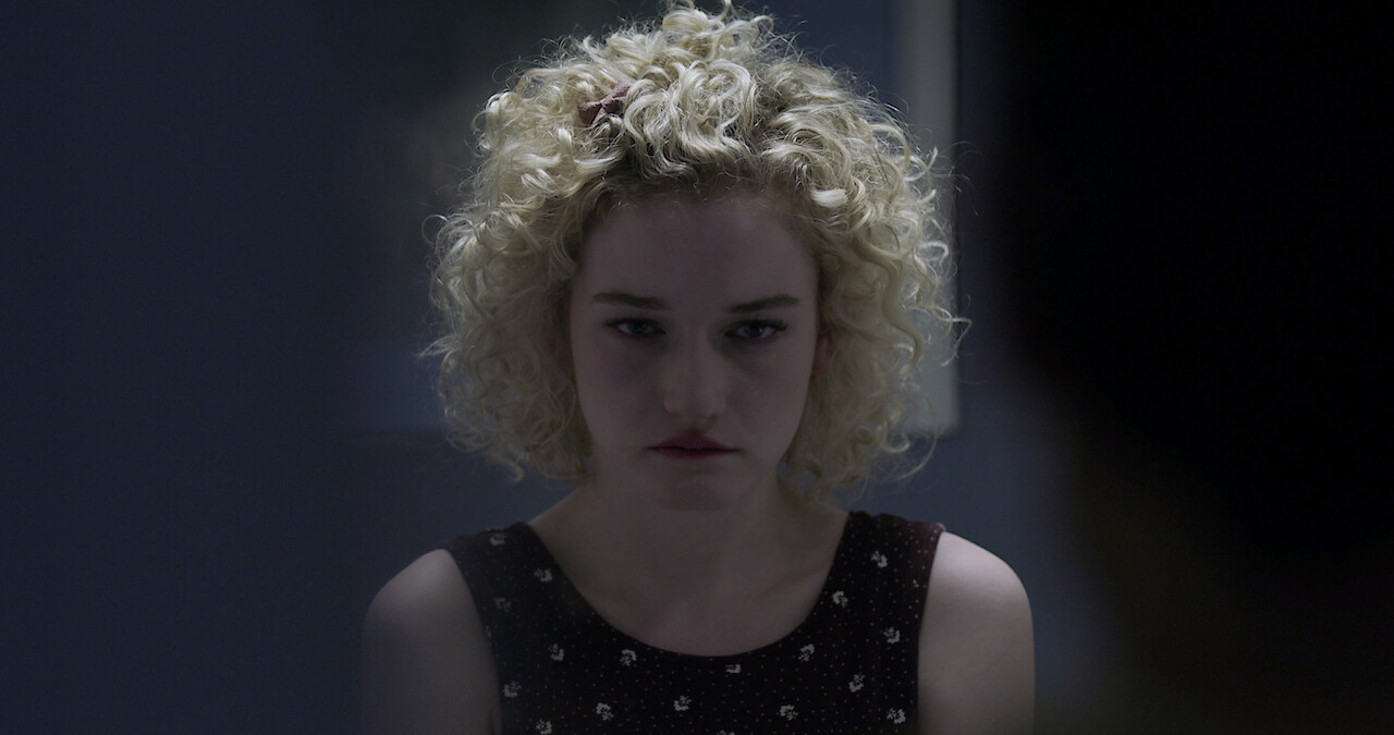  ‘Ozark' Rebel Ruth Langmore Isn't Afraid of Mice, But Julia Garner Is Hero Image