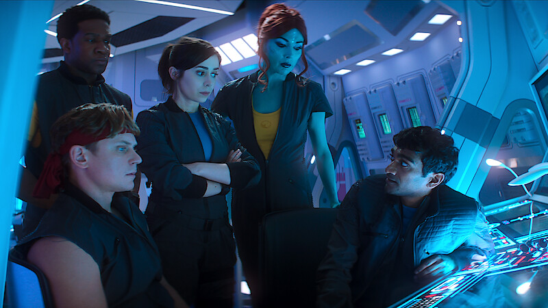 Billy Magnussen, Osy Ikhile, Cristin Milioti, Milanka Brooks, and Paul G. Raymond in Season 7 of ‘Black Mirror’ in Season 7 of ‘Black Mirror’