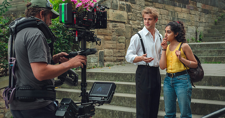 Emma Morley (Ambika Mod) and Dexter Mayhew (Leo Woodall) behind-the-scenes of 'One Day'.