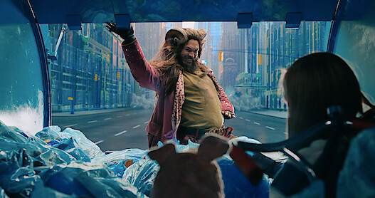 The ‘Slumberland’ Stars Break Down the Garbage Truck Chase Sequence