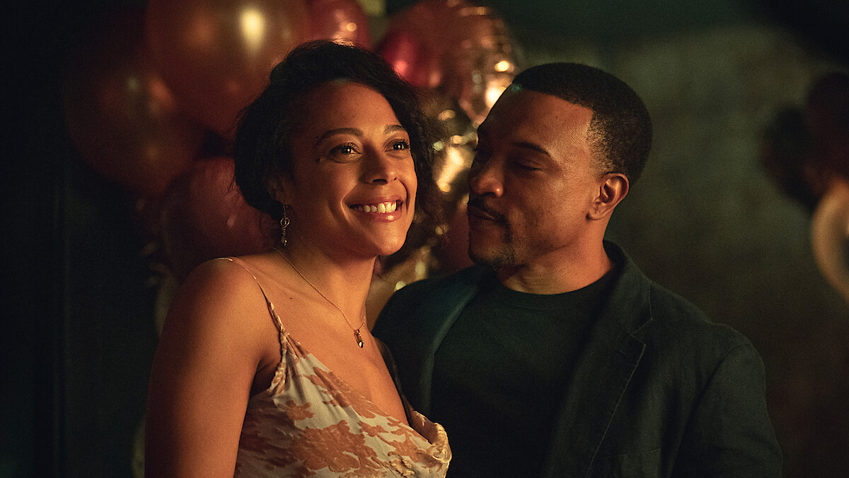 Rosalind Eleazar as Kat Donovan and Ashley Walters as Josh Buchanan in 'Missing You'