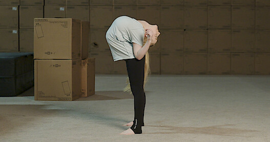 Watch ‘Day Shift’ Contortionists Twist Themselves in Half