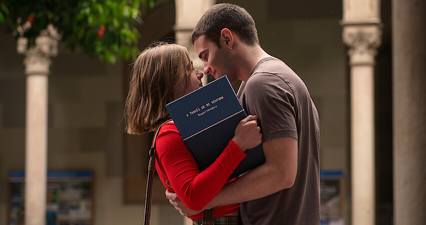 Clara Galle as Raquel and Julio Peña as Ares Hidalgo in 'Through my Window’ 
