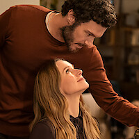 Adam Brody as Noah, Kristen Bell as Joanne in Season 2 of 'Nobody Wants This'