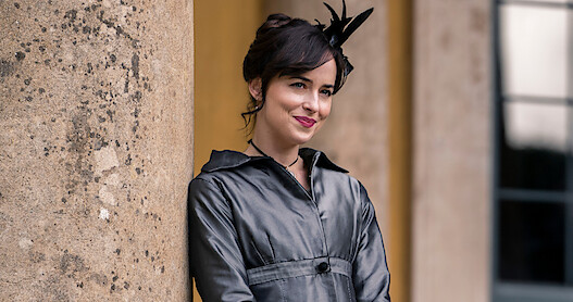 Dakota Johnson Teaches You How to Get Over an Ex in This ‘Persuasion’ Clip
