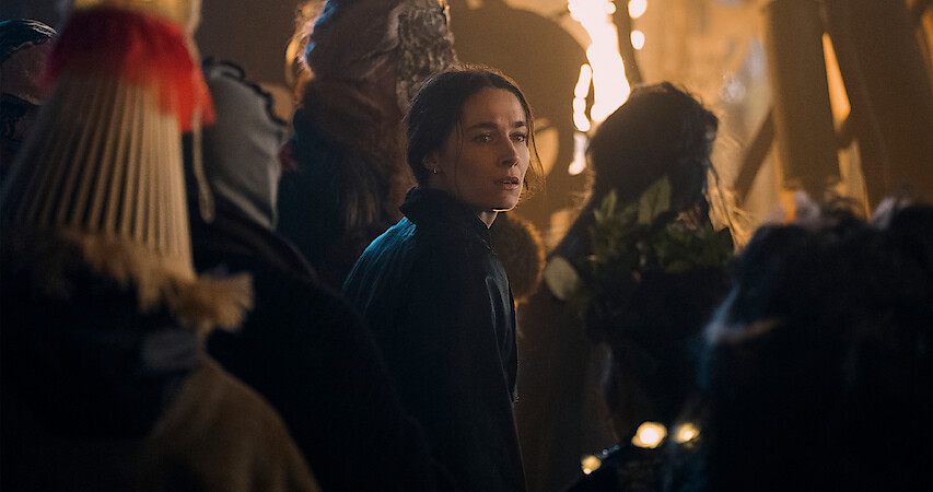 Siobhán Cullen as Dove in episode 107 of Bodkin.