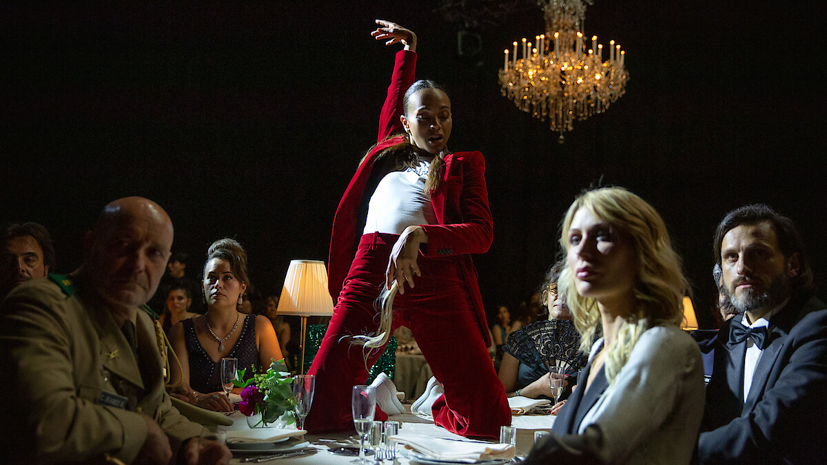 Zoe Saldana performs in 'Emilia Pérez.'