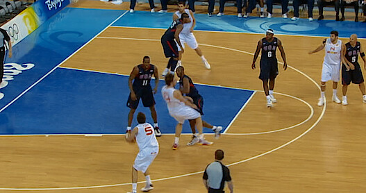 When Kobe Charged Pau: Players and Fans Remember That Shocking Moment