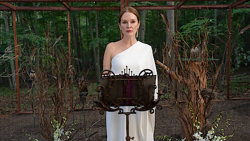 Julianne Moore in 'Sirens' 