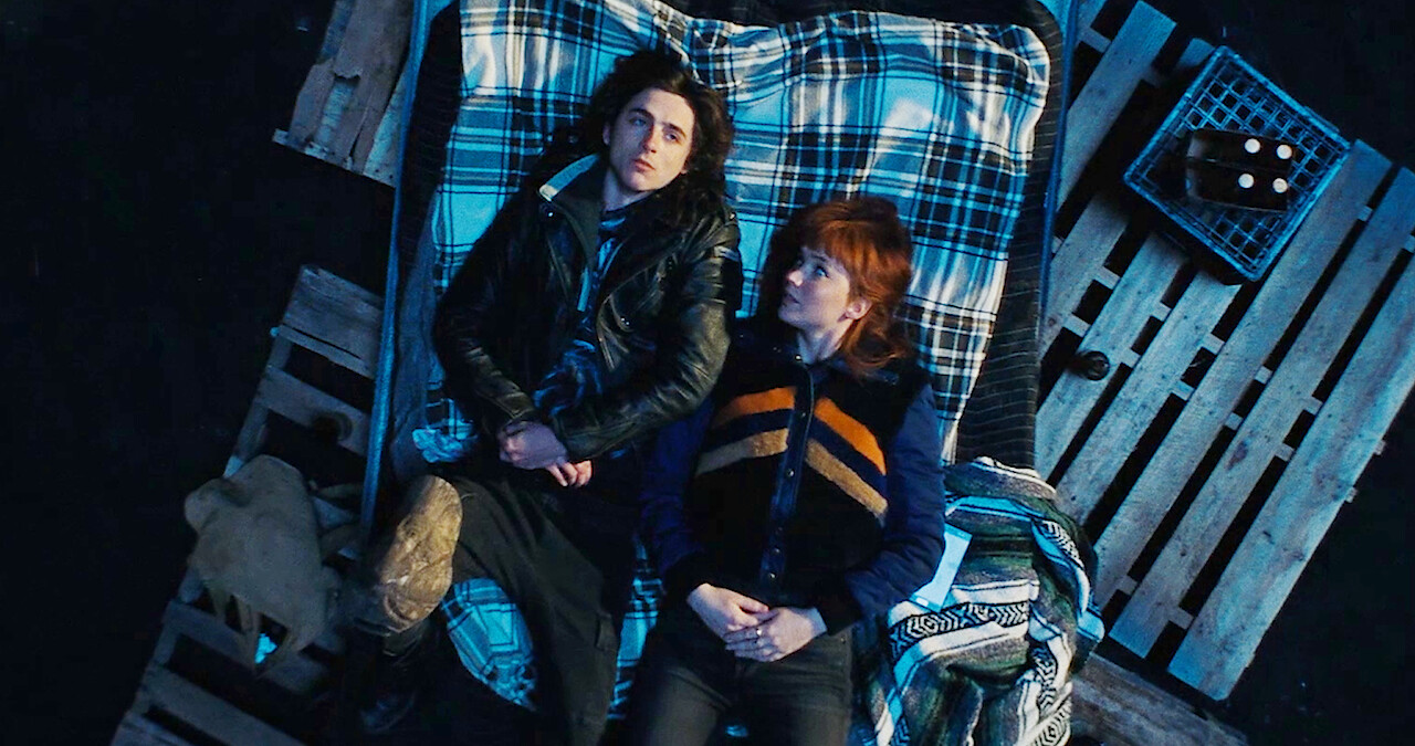 Behind Timothée Chalamet and Jennifer Lawrence's Kiss | Don't Look Up