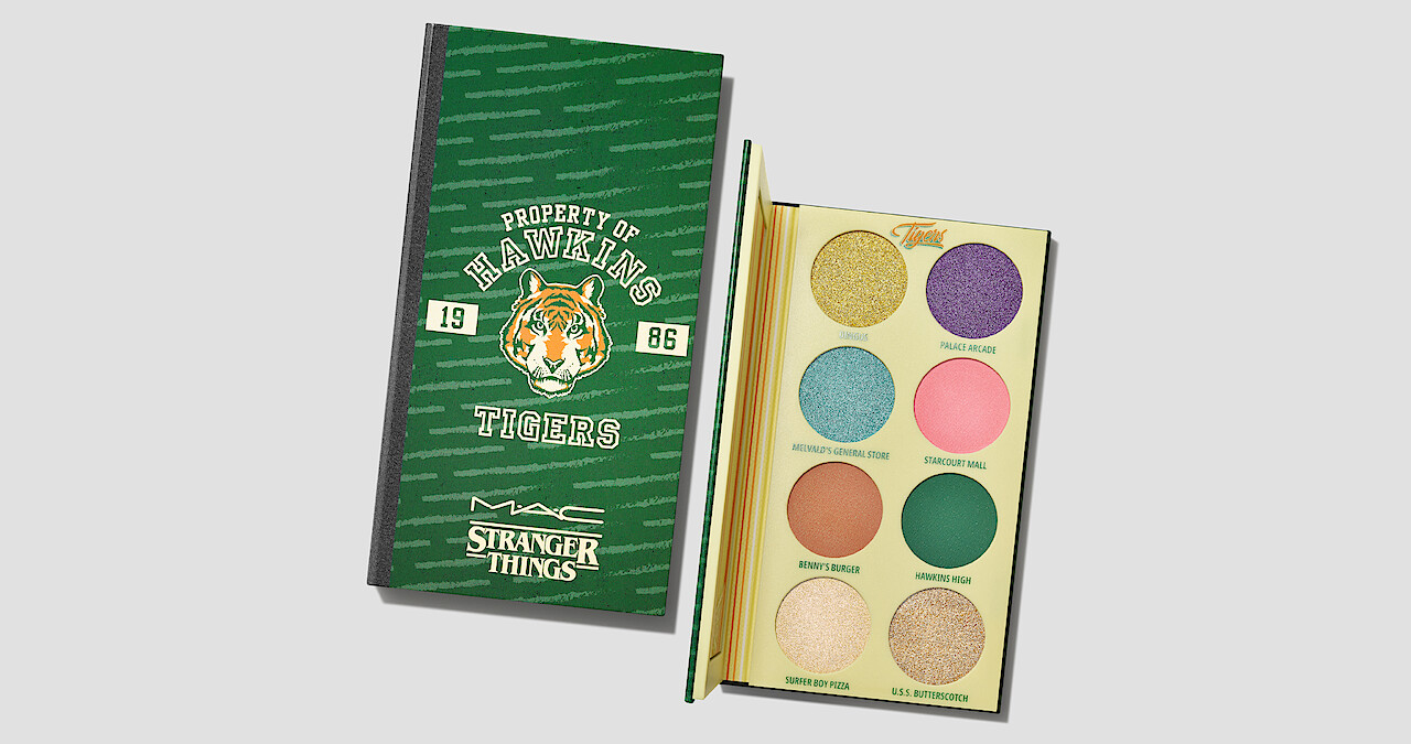 Picture of Stranger Things eyeshadow pallet collab with MAC