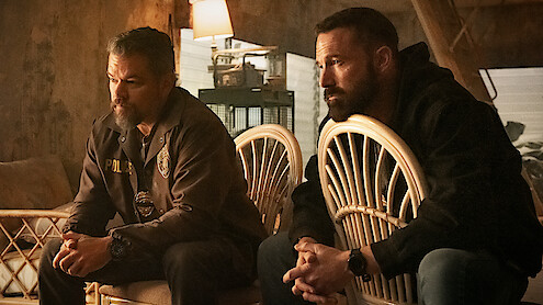 Ben Affleck and Matt Damon in 'RIP'