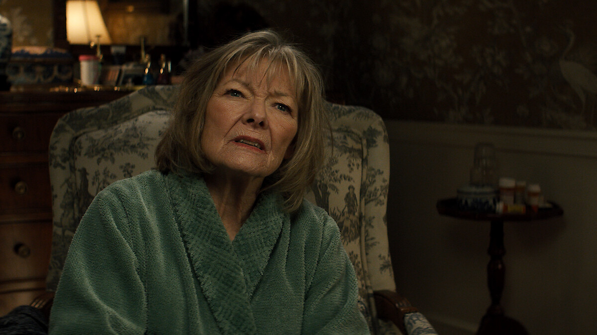 Jane Curtain in a clip from 'The Residence.'