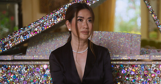 Mimi Gets a Swarovski Crystal Toilet | Bling Empire S2E7 Card Image