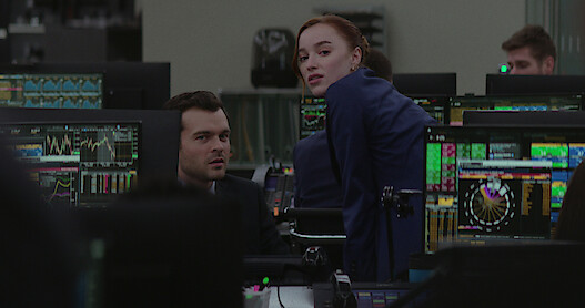  Alden Ehrenreich as Luke and Phoebe Dynevor as Emily.