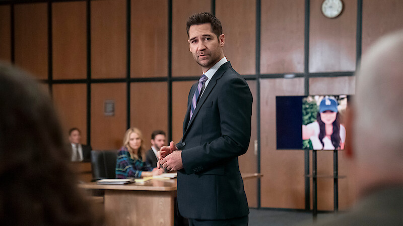 Gabriel Garcia-Rulfo in a suit as ‘The Lincoln Lawyer’